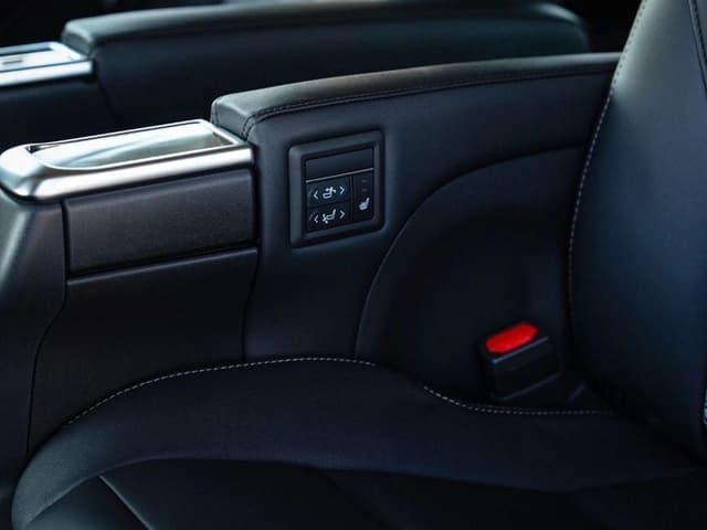 2026 Toyota Granvia Premium 3.5L 6 Cyl Petrol RWD AT - Beyond Autos - www.beyondautos.com
