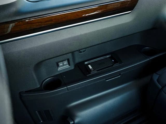 2026 Toyota Granvia Premium 3.5L 6 Cyl Petrol RWD AT - Beyond Autos - www.beyondautos.com