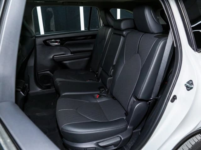 2026 Toyota Highlander Luxury 2.5L 4 Cyl Hybrid AWD CVT - Beyond Autos - www.beyondautos.com