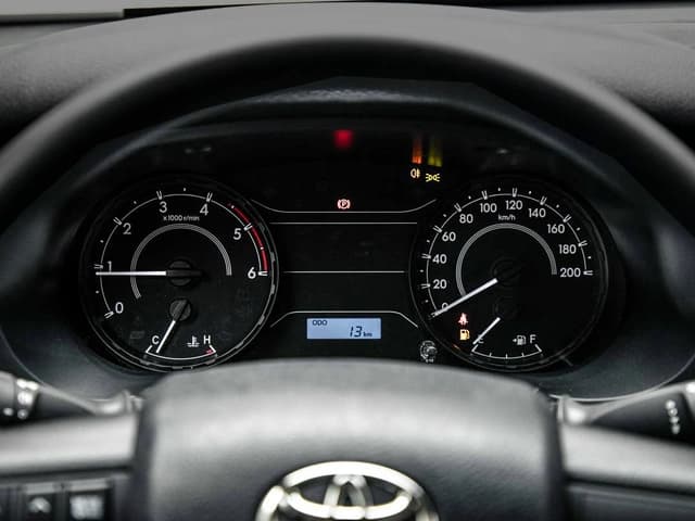 2026 Toyota Hilux DLX 2.4L 4 Cyl Diesel 4WD MT - Beyond Autos - www.beyondautos.com