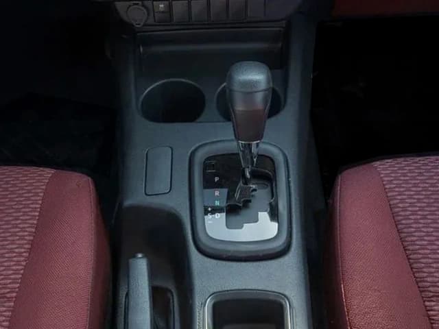 2026 Toyota Hilux DLX 2.7L 4 Cyl Petrol 4WD AT - Beyond Autos - www.beyondautos.com