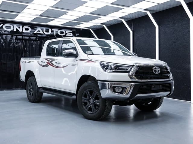 2026 Toyota Hilux GLX 2.7L 4 Cyl Petrol 4WD MT - Beyond Autos - www.beyondautos.com