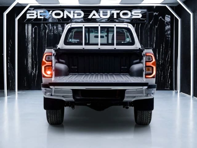 2026 Toyota Hilux GLX 2.7L 4 Cyl Petrol 4WD MT - Beyond Autos - www.beyondautos.com