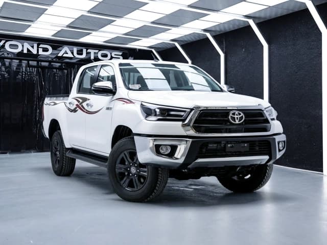 2026 Toyota Hilux SR5 2.7L 4 Cyl Petrol 4WD MT - Beyond Autos - www.beyondautos.com