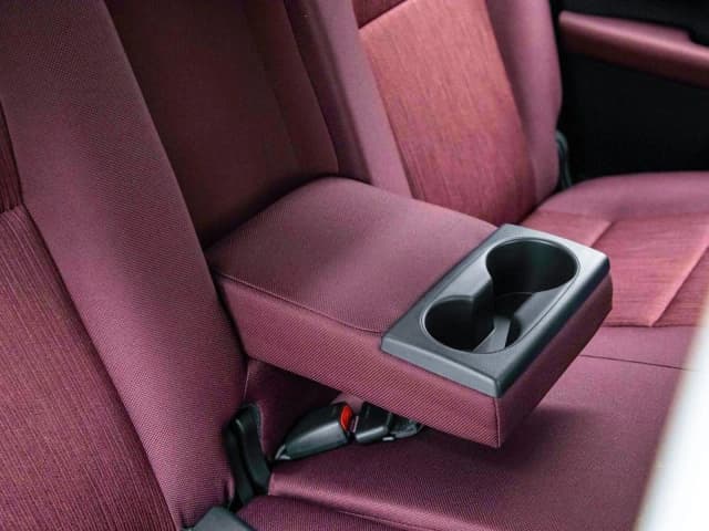 2026 Toyota Hilux SR5 2.7L 4 Cyl Petrol 4WD MT - Beyond Autos - www.beyondautos.com