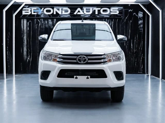 2026 Toyota Hilux Single Cab 2.7L 4 Cyl Petrol 4WD MT Bed Liner Side Steps - Beyond Autos - www.beyondautos.com