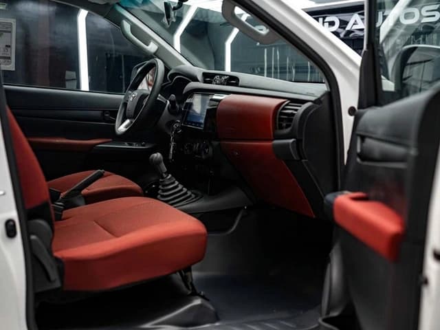 2026 Toyota Hilux Single Cab 2.7L 4 Cyl Petrol 4WD MT - Beyond Autos - www.beyondautos.com