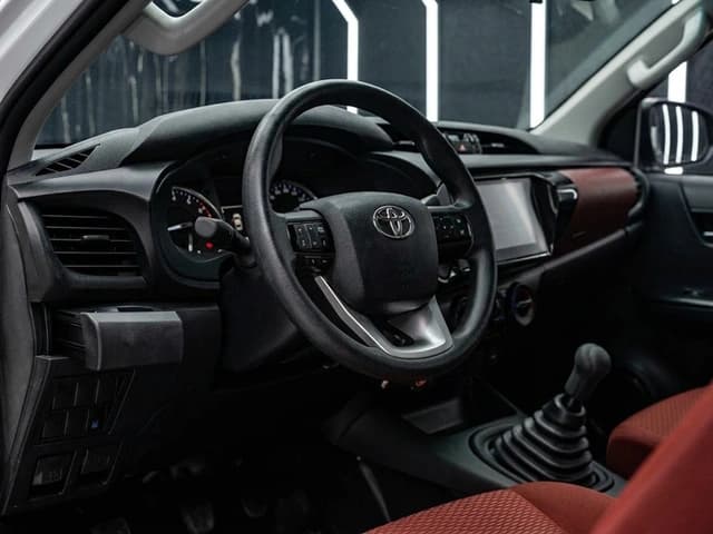 2026 Toyota Hilux Single Cab 2.7L 4 Cyl Petrol 4WD MT - Beyond Autos - www.beyondautos.com
