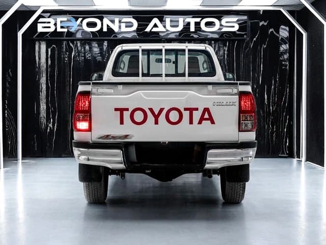 2026 Toyota Hilux Single Cab 2.7L 4 Cyl Petrol 4WD MT - Beyond Autos - www.beyondautos.com