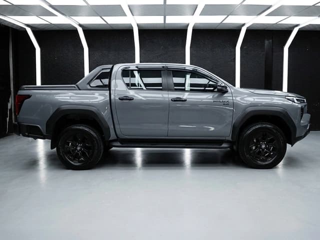 2026 Toyota Hilux Travo Overland 2.8L 4 Cyl Diesel 4WD AT - Beyond Autos - www.beyondautos.com
