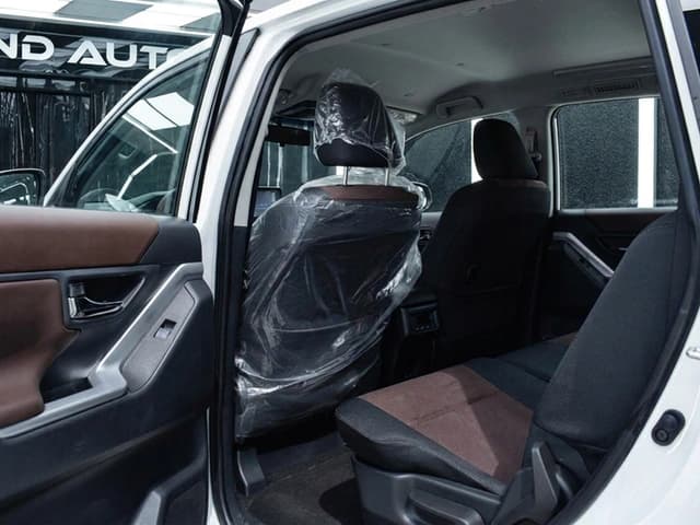 2026 Toyota Innova V 2.0L 4 Cyl Hybrid FWD CVT - Beyond Autos - www.beyondautos.com