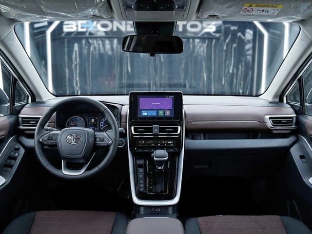 2026 Toyota Innova V 2.0L 4 Cyl Hybrid FWD CVT - Beyond Autos - www.beyondautos.com