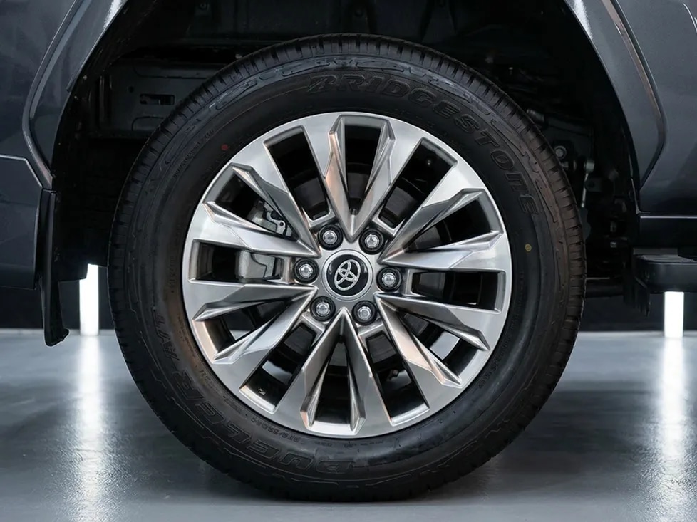 2026 Toyota Land Cruiser LC300 ZX 3.3L 6 Cyl Diesel 4WD AT - Beyond Autos - www.beyondautos.com