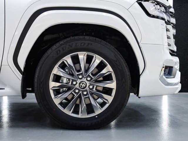 2026 Toyota Land Cruiser LC300 ZX RHD 3.5L 6 Cyl Petrol 4WD AT - Beyond Autos - www.beyondautos.com