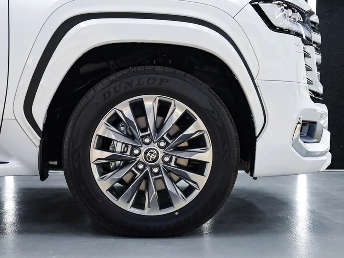 2026 Toyota Land Cruiser LC300 ZX RHD 3.5L 6 Cyl Petrol 4WD AT - Beyond Autos - www.beyondautos.com