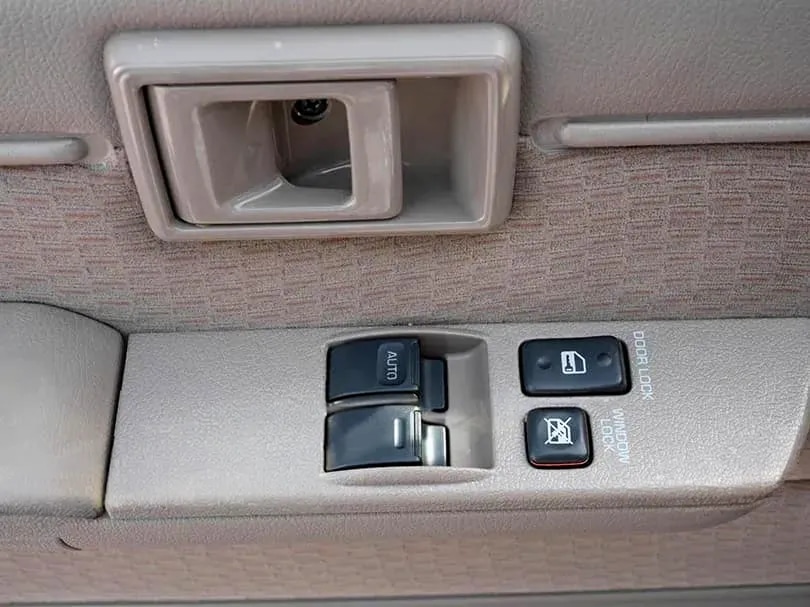 2026 Toyota Land Cruiser LC79 LX 2.8L Turbo 4 Cyl Diesel 4WD MT - Beyond Autos - www.beyondautos.com