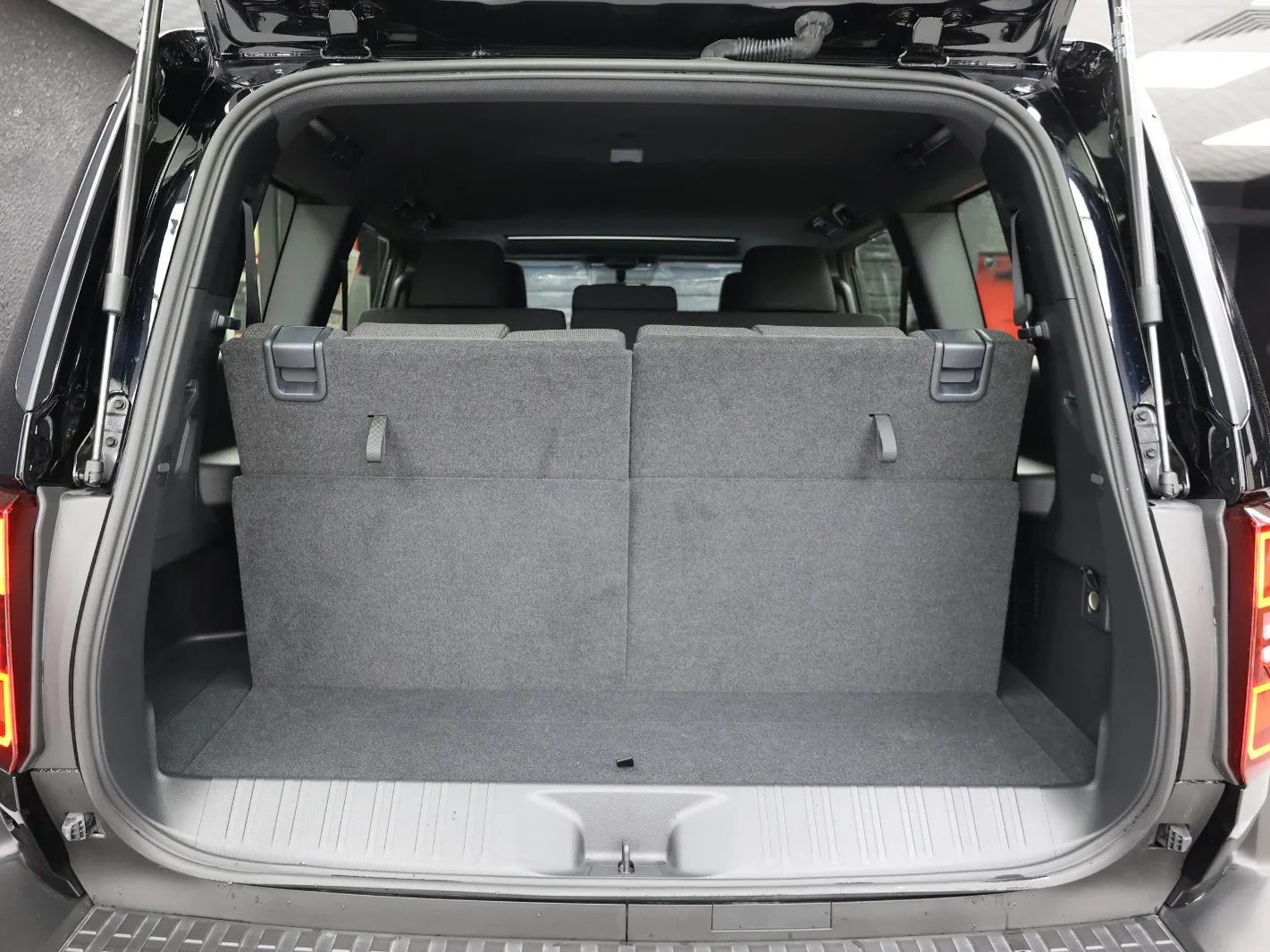 2026 Toyota Land Cruiser Prado J250 TXL-1 2.4LT L4 Petrol AT - Beyond Autos - www.beyondautos.com