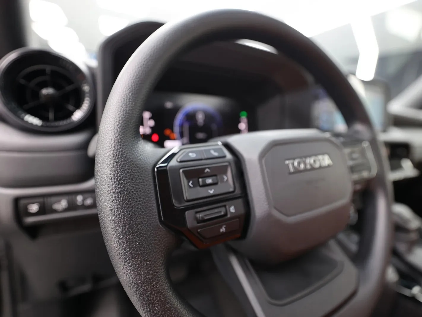 2026 Toyota Land Cruiser Prado J250 TXL-1 2.4LT L4 Petrol AT - Beyond Autos - www.beyondautos.com