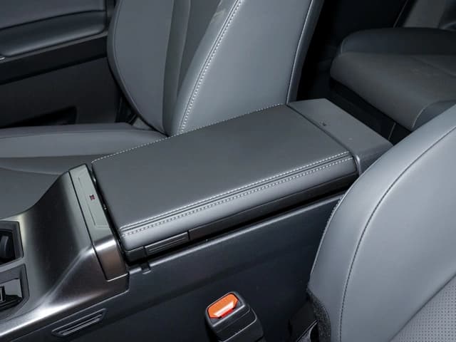 2026 Toyota Rav4 Flagship Edition 2.5L 4 Cyl Hybrid Dual Motor AWD - Beyond Autos - www.beyondautos.com