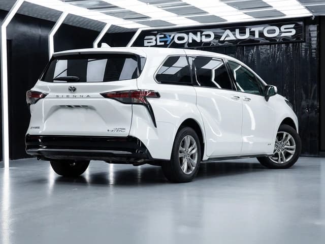 2026 Toyota Sienna XLE 2.5L 4 Cyl Hybrid FWD CVT - Beyond Autos - www.beyondautos.com