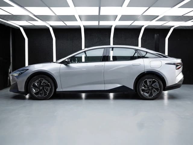 2026 Toyota bZ3 135 kW 183 PS EV FWD AT - Beyond Autos - www.beyondautos.com