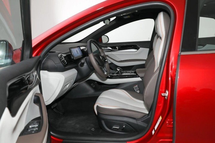 2026 BYD Qin Electric Vehicle 136 horsepower - Beyond Autos - www.beyondautos.com