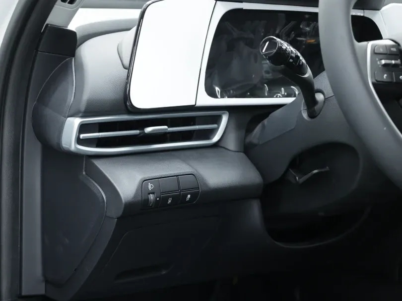 2026 Hyundai Elantra 1.5L GLX Elite White Inside Black - Beyond Autos - www.beyondautos.com