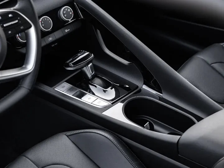 2026 Hyundai Elantra 1.5L GLX Elite White Inside Black - Beyond Autos - www.beyondautos.com