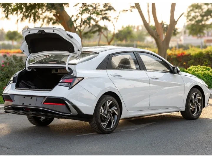 2026 Hyundai Elantra 1.5L GLX Elite White Inside Black - Beyond Autos - www.beyondautos.com