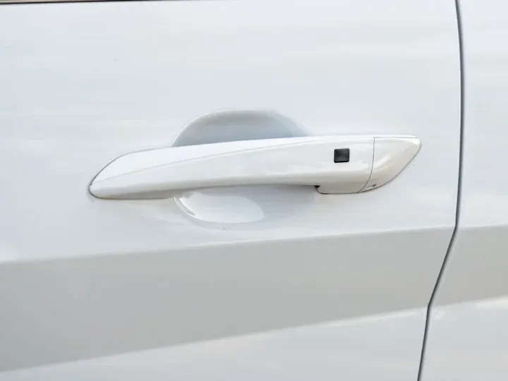 2026 Hyundai Elantra 1.5L GLX Elite White Inside Black - Beyond Autos - www.beyondautos.com