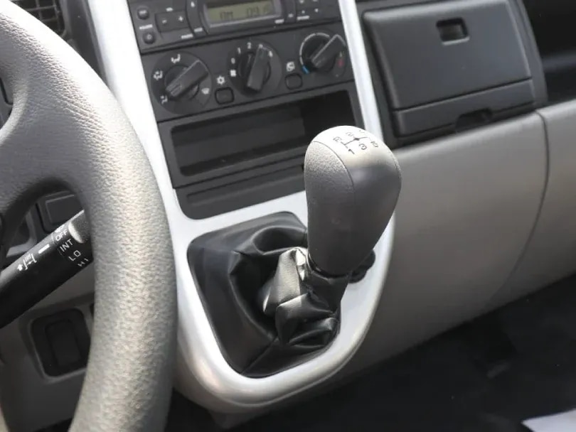 2026 Mitsubishi Fuso Canter Single Cab Cargo 4.2L V6 Diesel - Beyond Autos - www.beyondautos.com