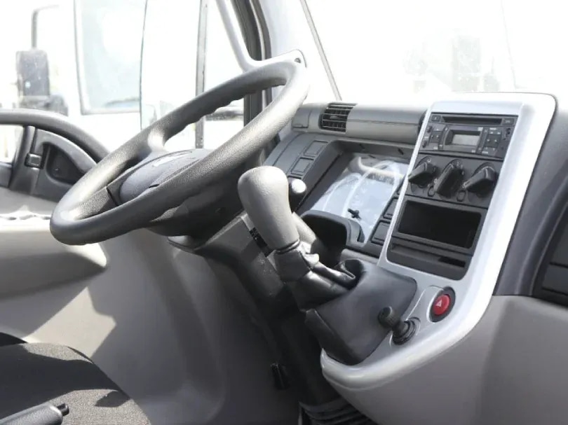 2026 Mitsubishi Fuso Canter Single Cab Cargo 4.2L V6 Diesel - Beyond Autos - www.beyondautos.com