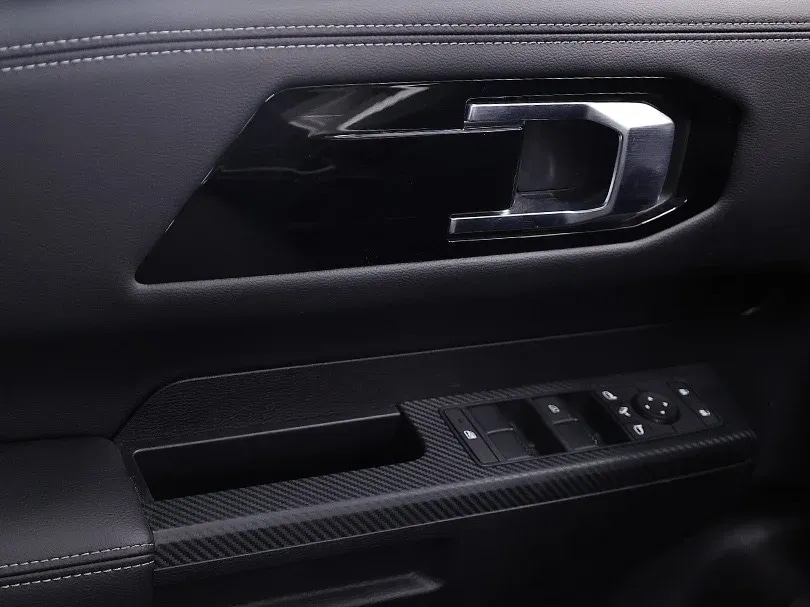 2026 Mitsubishi L200 Sportero 2.4L L4 Intercooled Turbo Diesel - Beyond Autos - www.beyondautos.com