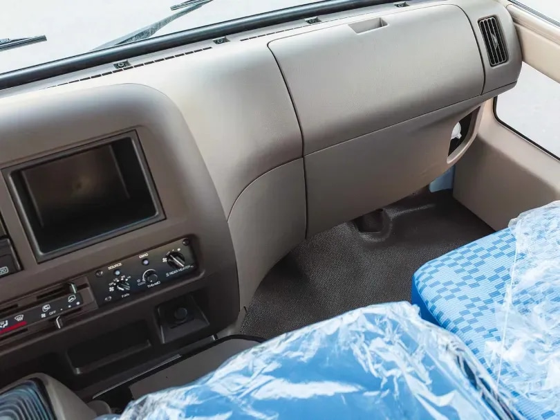 2026 Mitsubishi Rosa 4.2 V6 Diesel - Beyond Autos - www.beyondautos.com