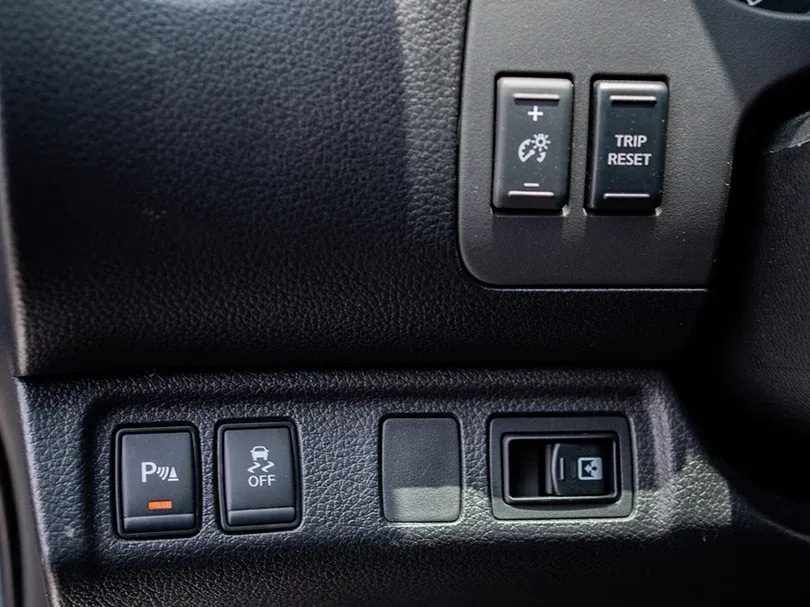 2026 Nissan Navara PRO-4X 2.5L L4 Twin Turbo Diesel - Beyond Autos - www.beyondautos.com