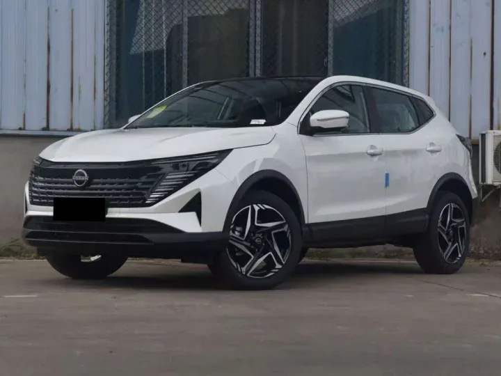 2026 Nissan Qashqai 2.0L Honor White Inside Gray - Beyond Autos - www.beyondautos.com