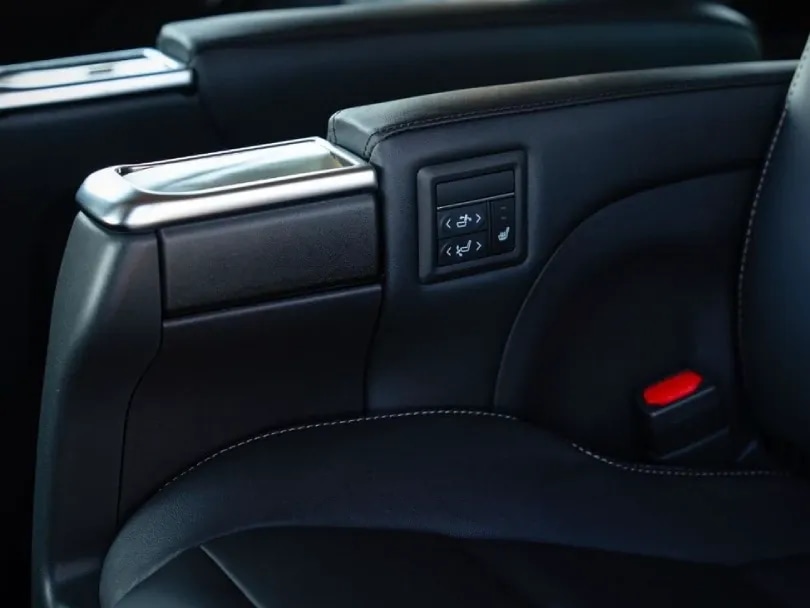 2026 Toyota Granvia Premium 3.5L V6 Petrol - Beyond Autos - www.beyondautos.com
