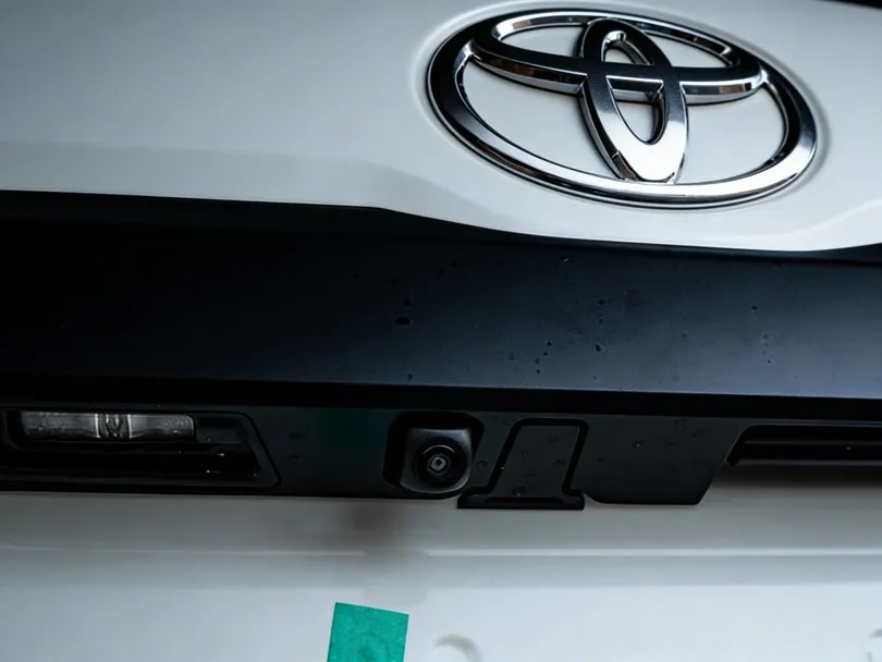 2026-Toyota-Hiace-2.8L 4 Cyl Diesel RWD AT - Beyond Autos - www.beyondautos.com