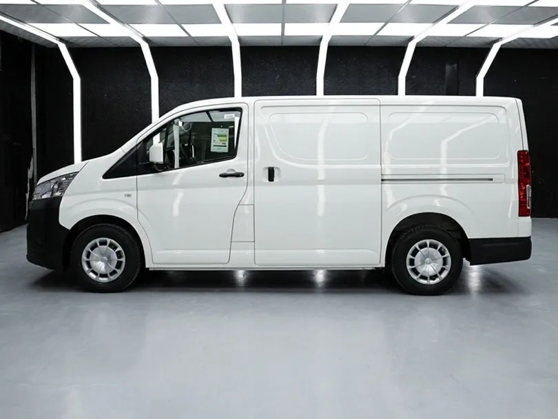2026-Toyota-Hiace-3.5L 6 Cyl Petrol RWD MT - Beyond Autos - www.beyondautos.com