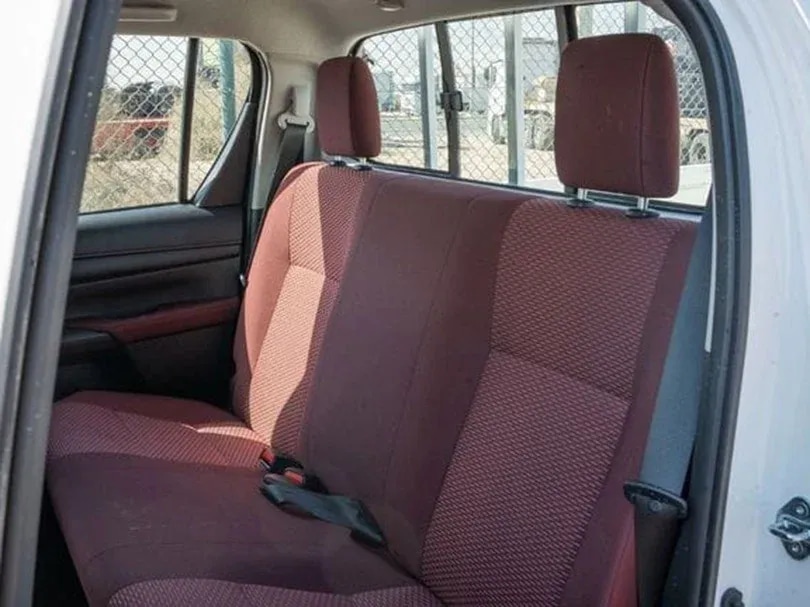 2026 Toyota Hilux DLX Basic DC 2.4L L4 Diesel AT - Beyond Autos - www.beyondautos.com