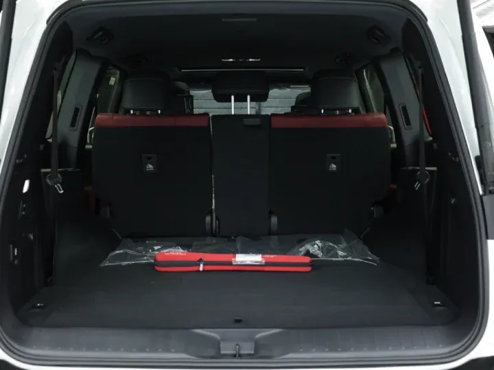 2026 Toyota Land Cruiser LC300 VXR V6 3.3L Diesel Twin Turbo - For Export - Beyond Autos - www.beyondautos.com