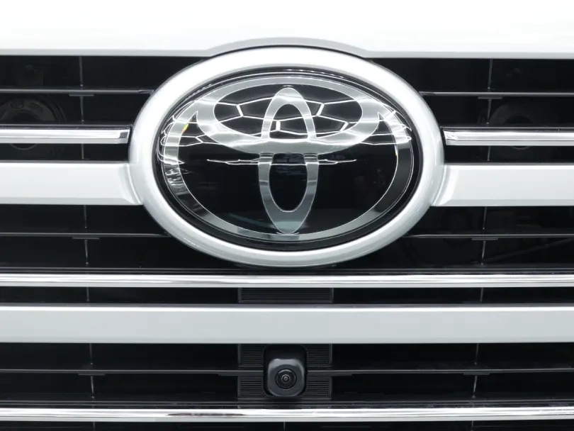 2026 Toyota Land Cruiser LC300 VXR V6 3.3L Diesel Twin Turbo - For Export - Beyond Autos - www.beyondautos.com