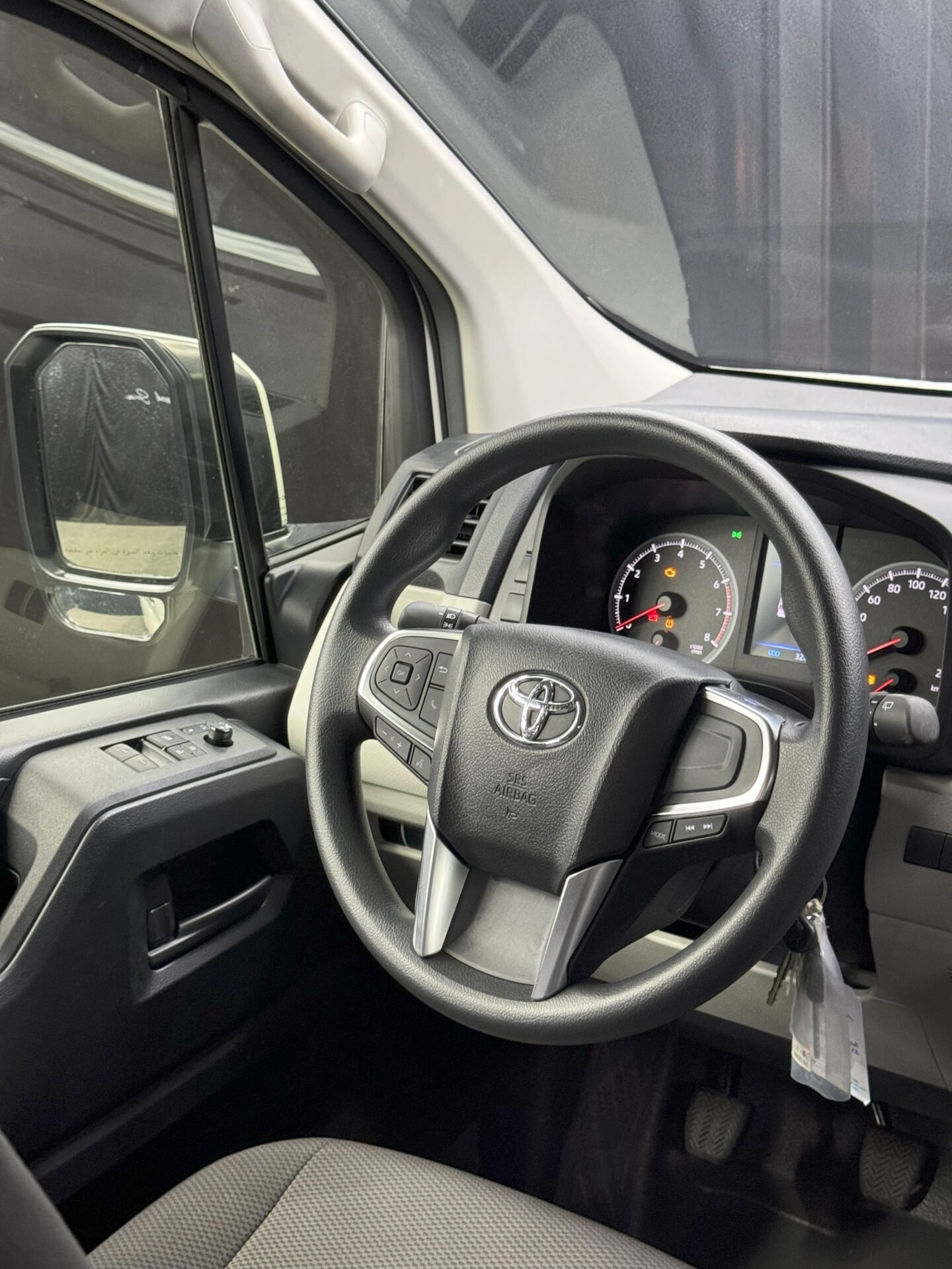 Beyond Autos _ 2025 Toyota Hiace 3.5L Manual Petrol (14)