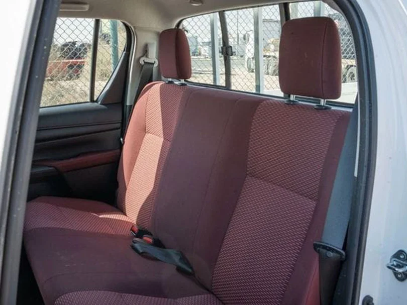 2026 Toyota Hilux DLX Basic DC 2.4L L4 Diesel AT - Beyond Autos - www.beyondautos.com