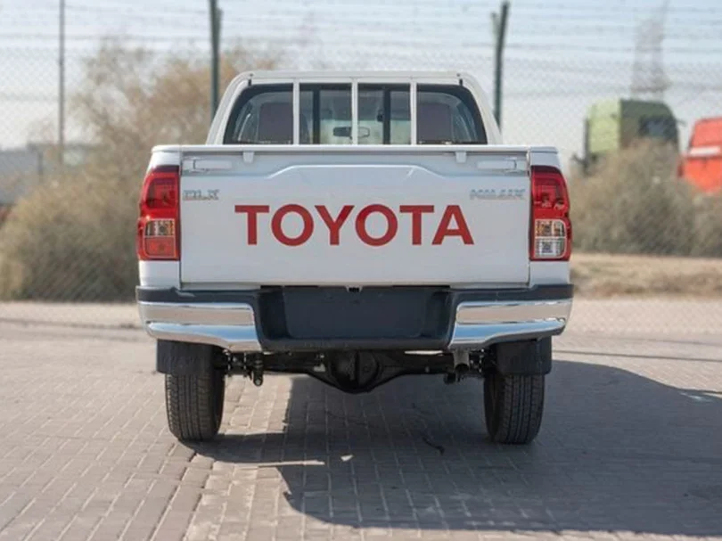 2026 Toyota Hilux DLX Basic DC 2.4L L4 Diesel AT - Beyond Autos - www.beyondautos.com