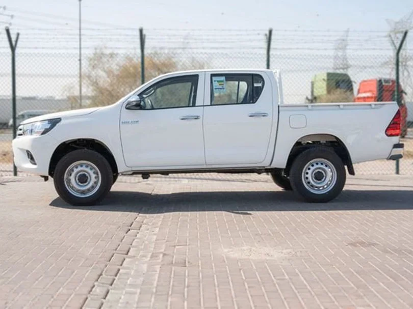 2026 Toyota Hilux DLX Basic DC 2.4L L4 Diesel AT - Beyond Autos - www.beyondautos.com