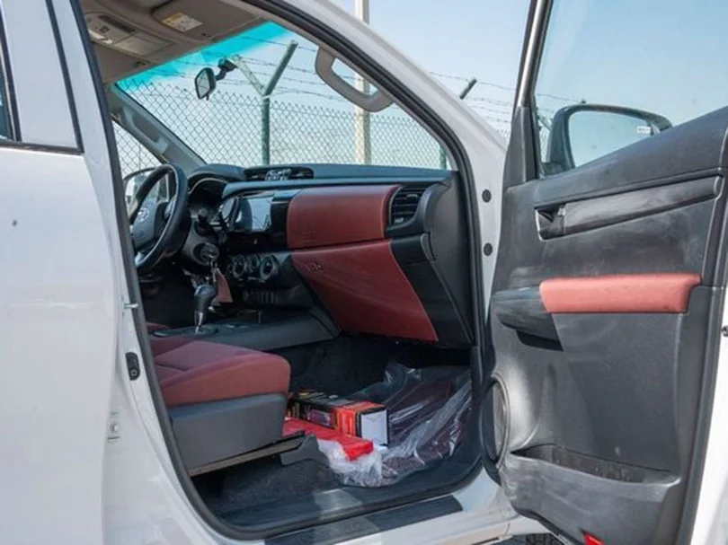 2026 Toyota Hilux DLX Basic DC 2.4L L4 Diesel AT - Beyond Autos - www.beyondautos.com