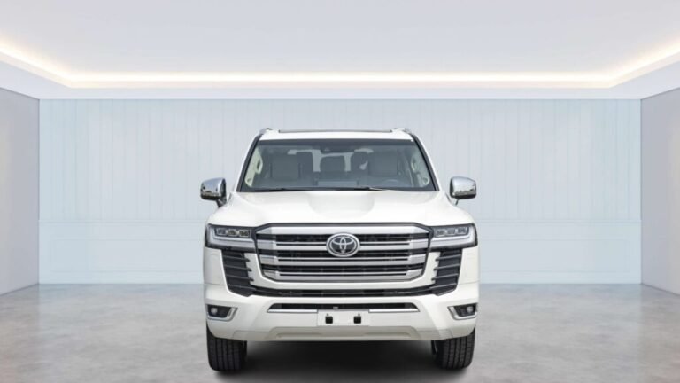 2026 Toyota Land Cruiser LC300 VXR V6 4.0L Petrol