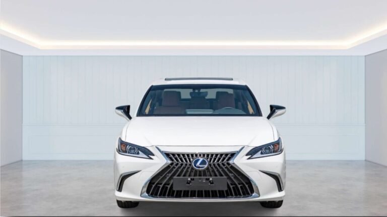 2024 LEXUS ES300h 2.5L HYBRID