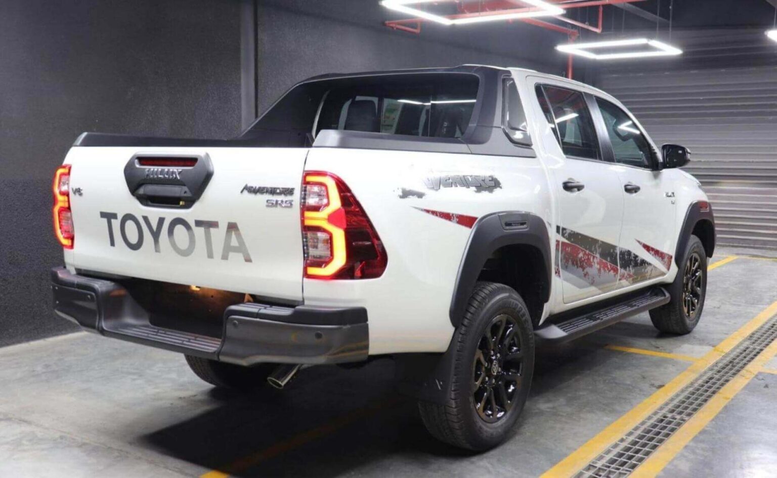 2023 Toyota Hilux Double Cab Pickup Adventure V6
